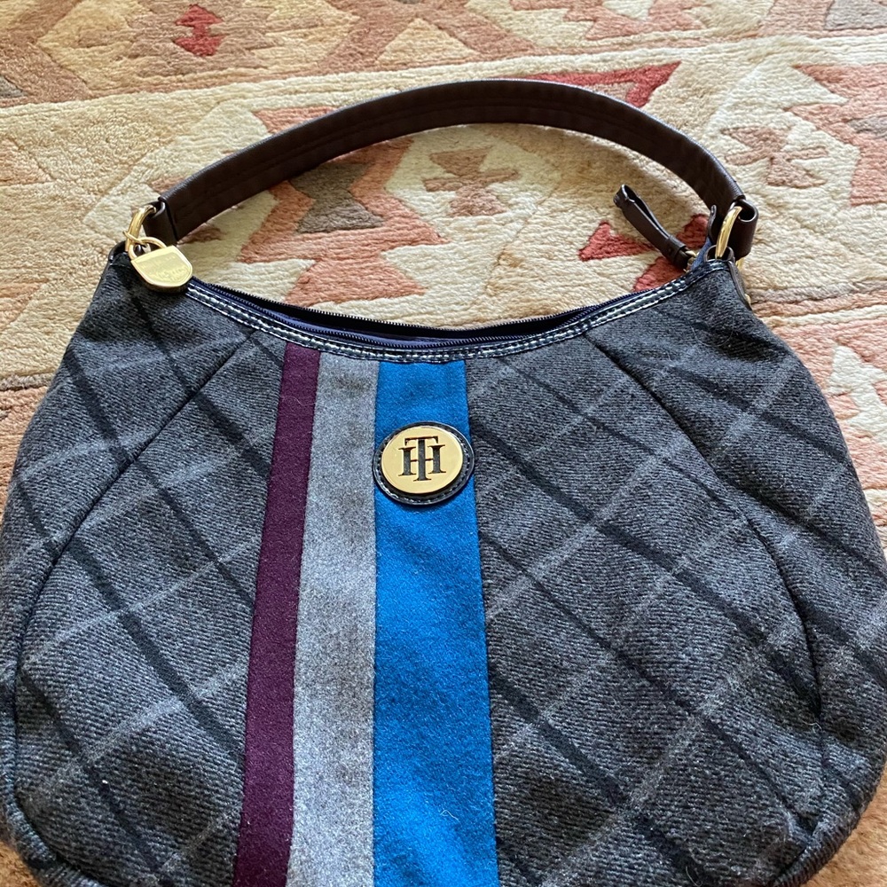 Tommy Hilfiger bag